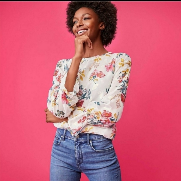 LOFT FLORAL BELL CUFF BLOUSE IN WHISPER WHITE - Picture 4 of 10